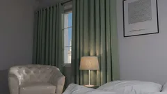 Helfen dicke Vorhänge tatsächlich dabei, die Wohnung kühl zu halten?