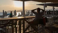 Ostern und Sommer 2026: Was sich bei Flugreisen ändert – und wie man Tickets bucht und dabei einen Plan B parat hat.